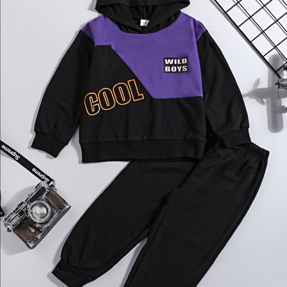 NWOT Boys Letter Print Color Block Hoodie and pant set. Size: 5-6 T Color: Black